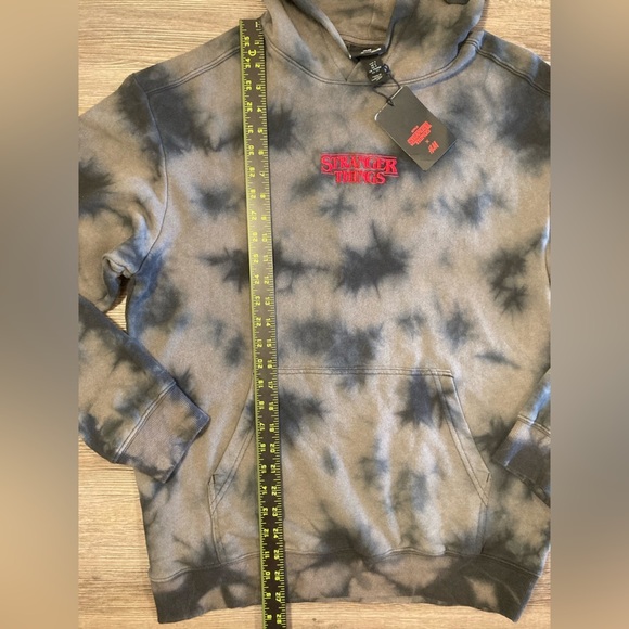 H&M Stranger Things Hoodie Sweatshirt Small Embroidered Logo Acid Washed Unisex - Picture 4 of 8